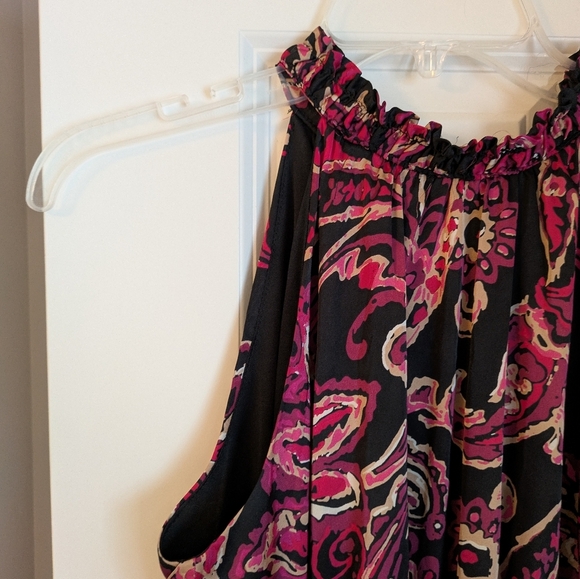 Nicole Miller Black and Pink Halter Smocked Dress S NWT - Picture 3 of 11